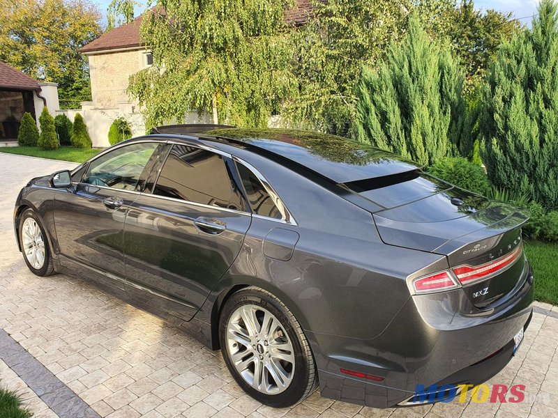 2016' Lincoln MKZ photo #5