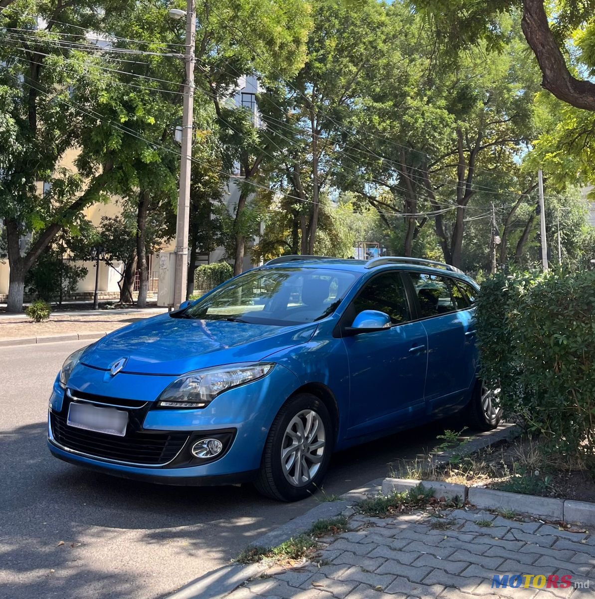 2013' Renault Megane photo #1