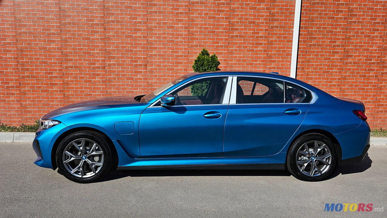 2023' BMW i3 eDrive 35 Long photo #2