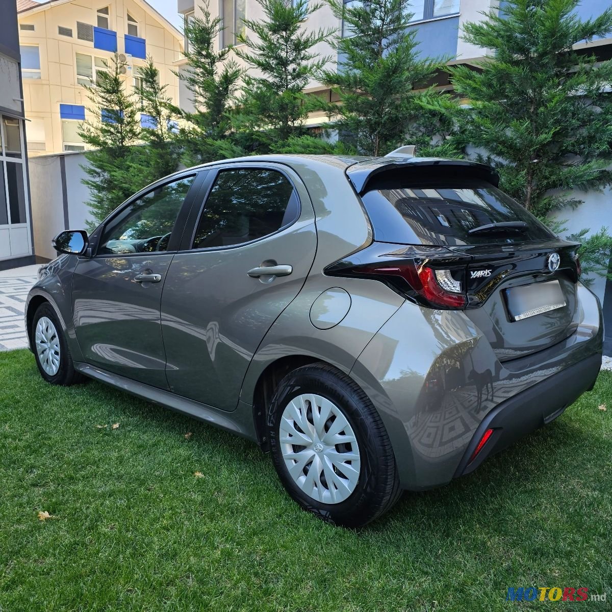 2022' Toyota Yaris photo #5