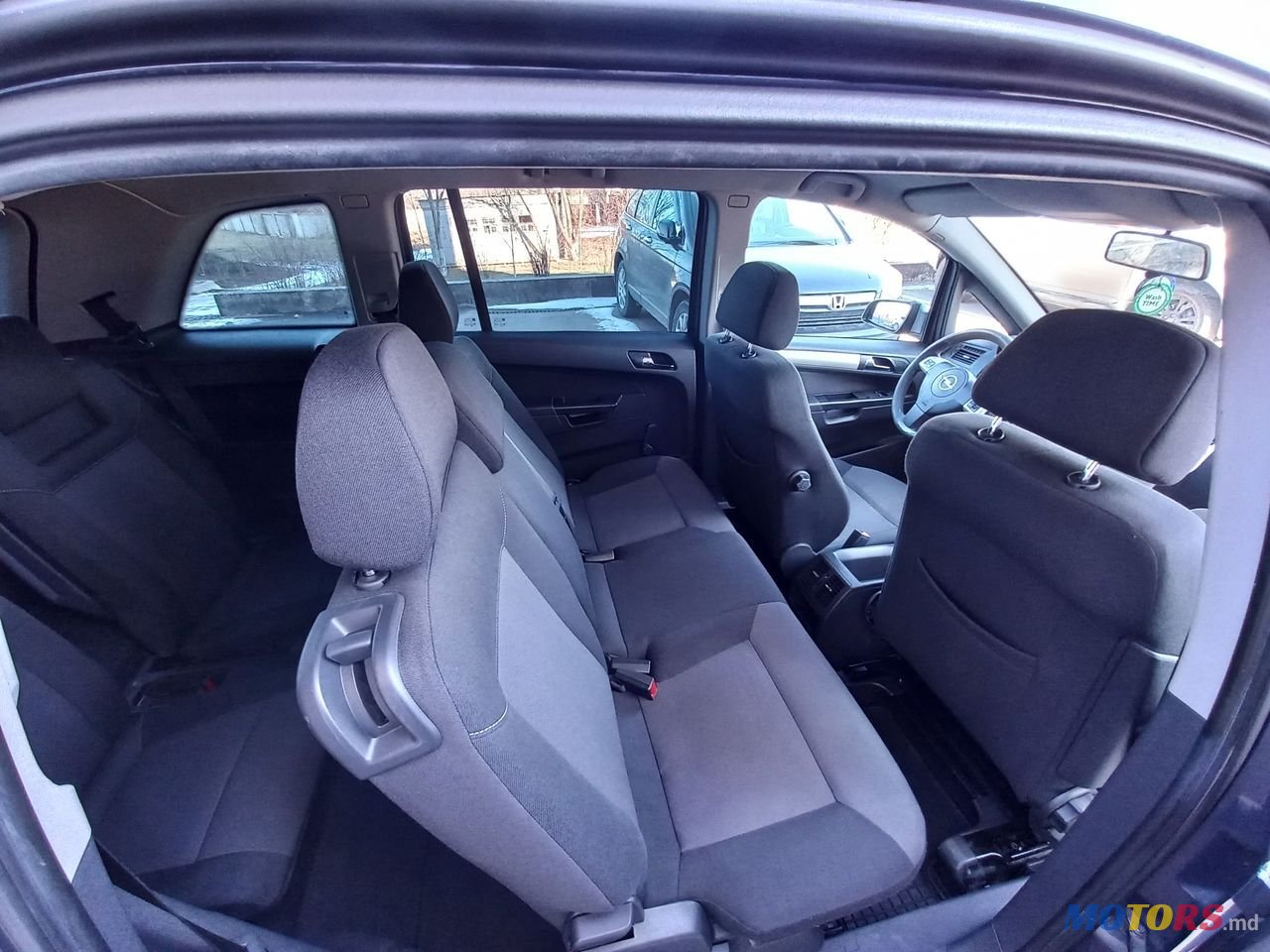 2008' Opel Zafira photo #2