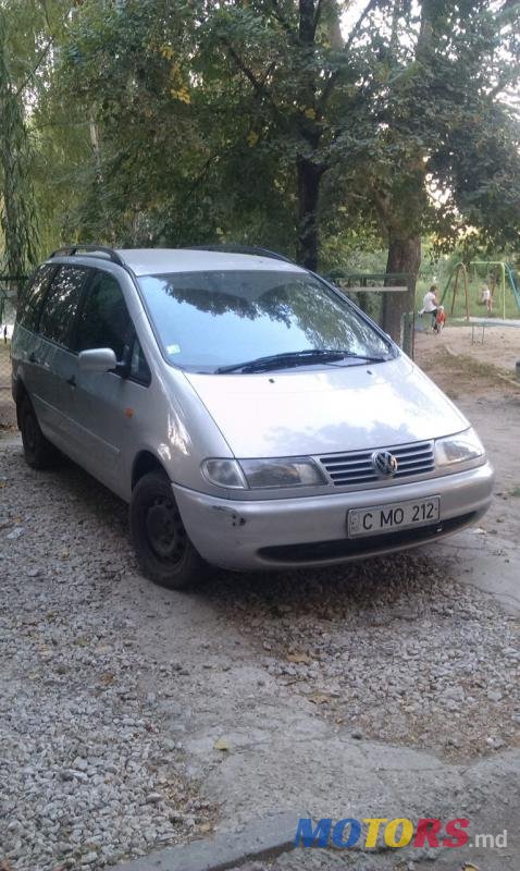 1999' Volkswagen Sharan photo #1