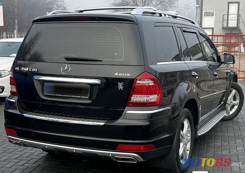 2011' Mercedes-Benz GL-Class photo #4