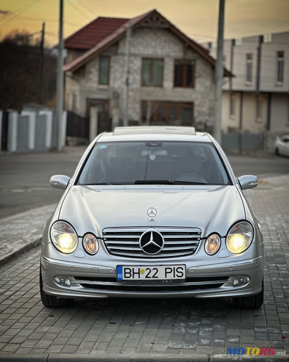 2005' Mercedes-Benz E Класс photo #3