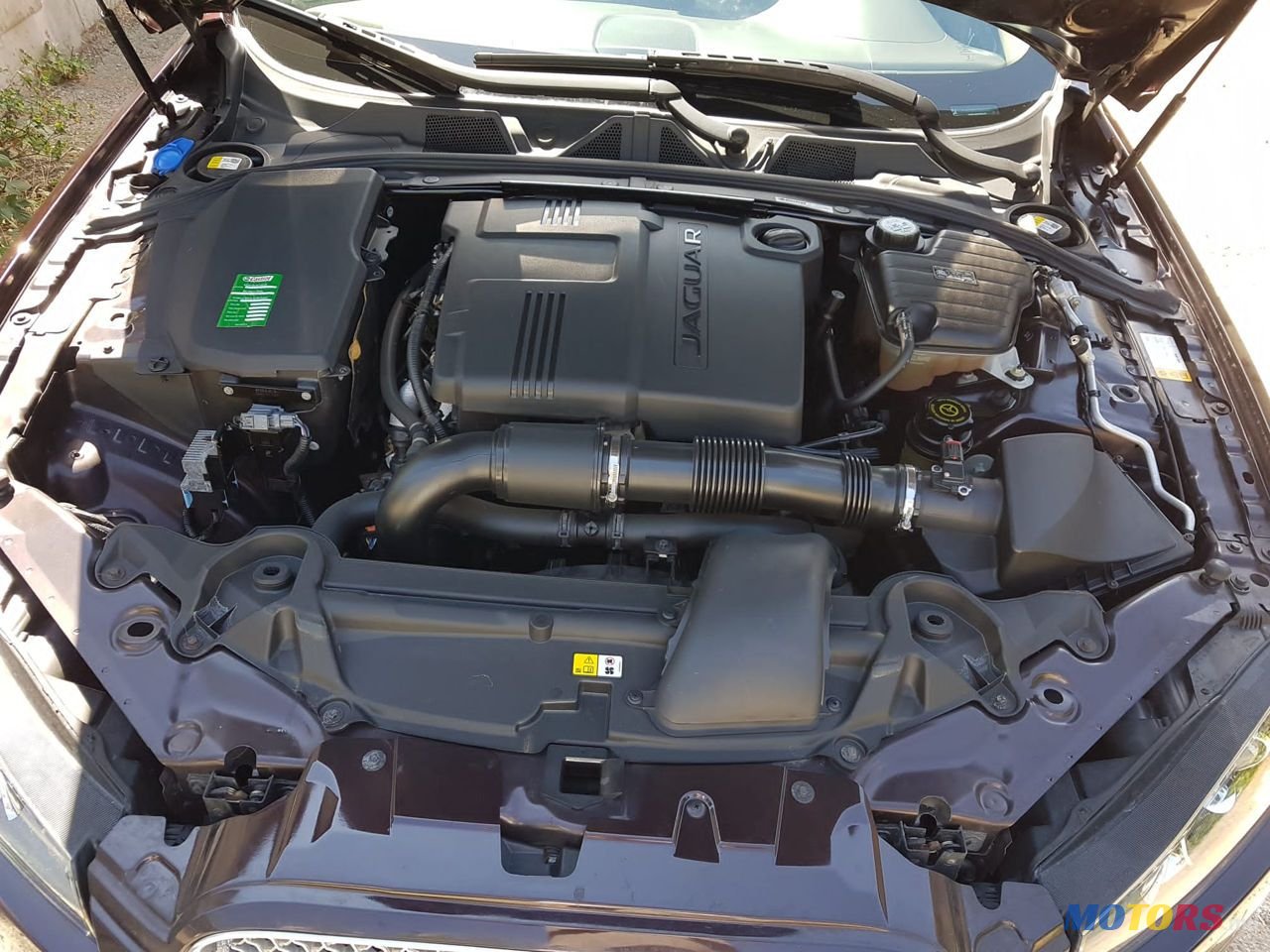 2013' Jaguar XF photo #5