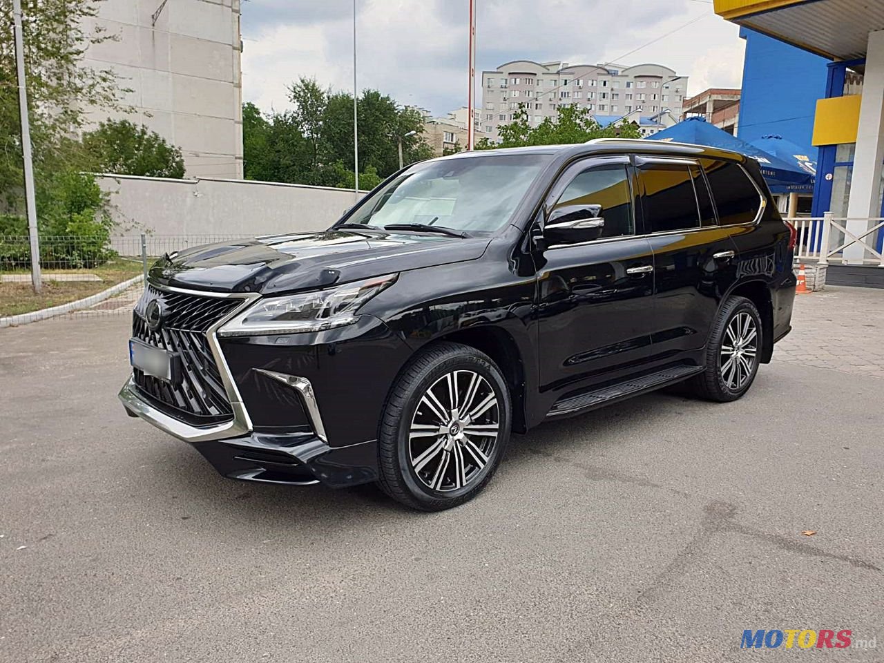 2019' Lexus Lx Series photo #2