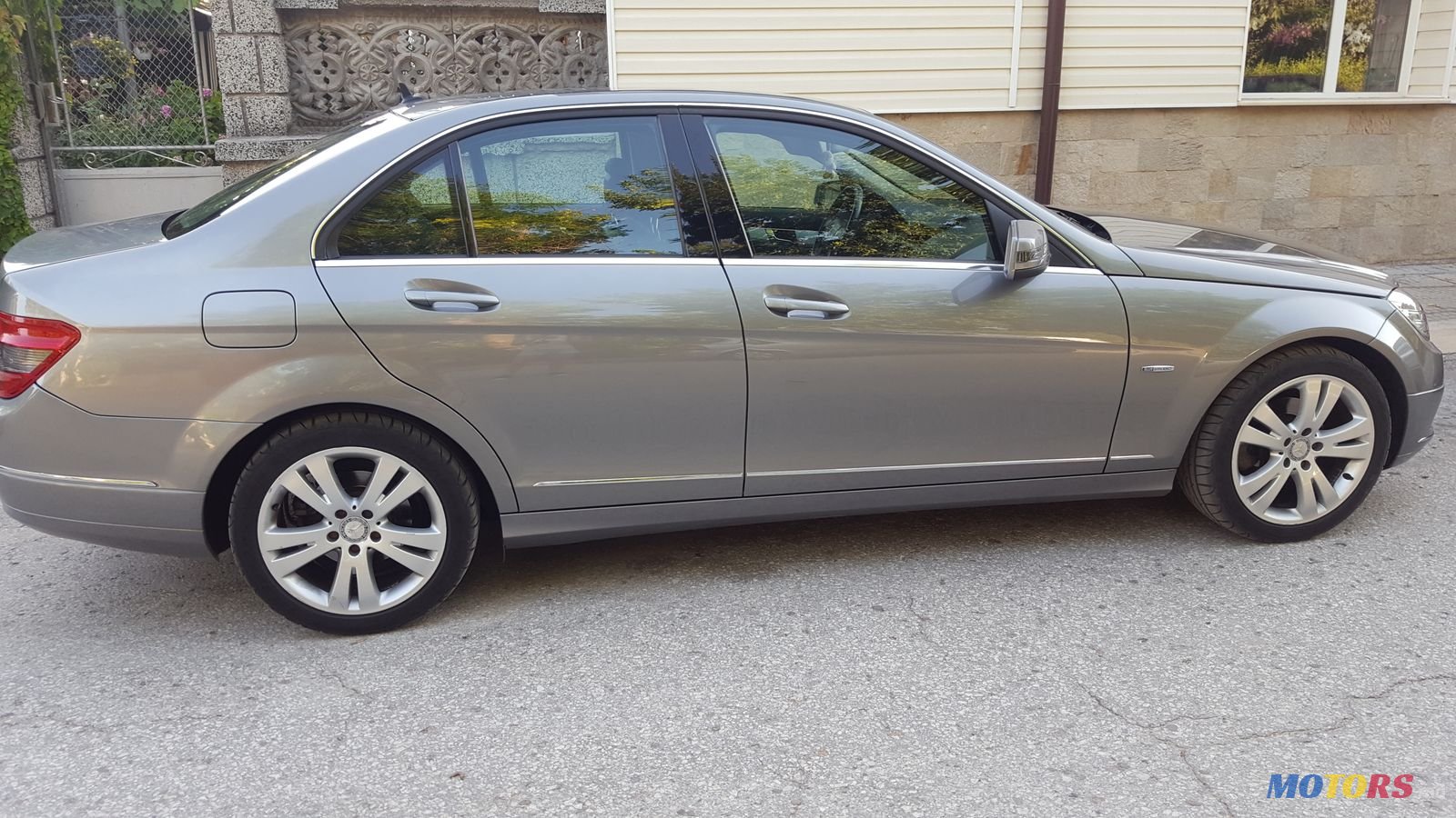 2011' Mercedes-Benz photo #4