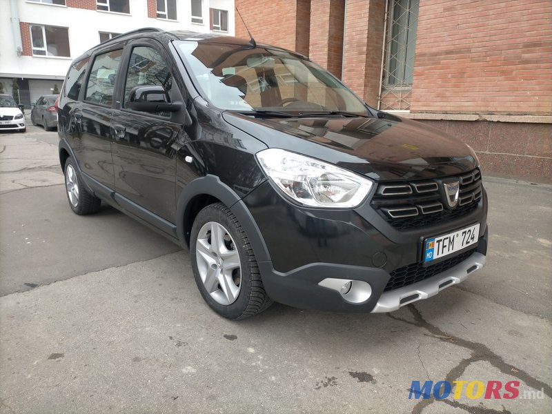 2018' Dacia Lodgy photo #1