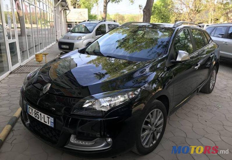 2013' Renault Megane photo #1