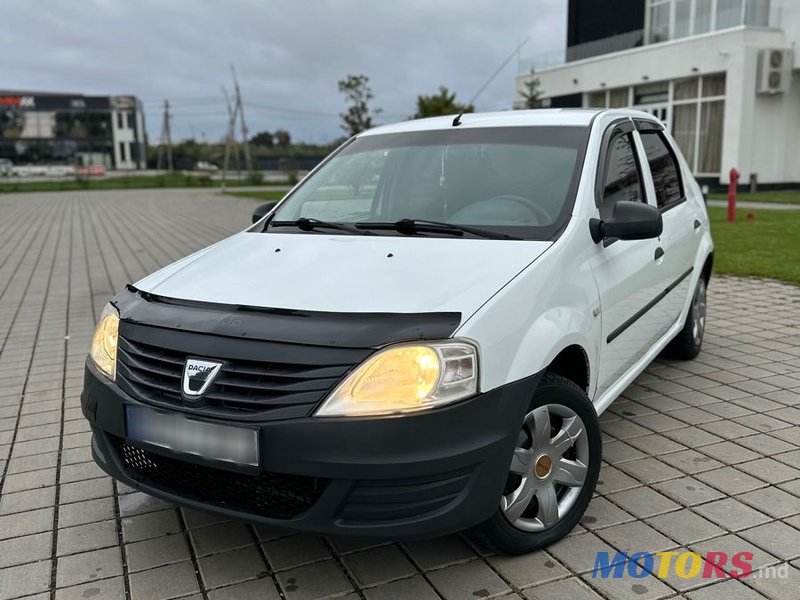 2012' Dacia Logan photo #2