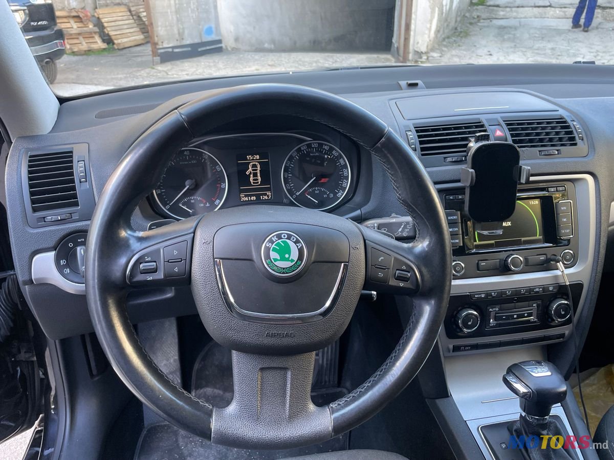 2011' Skoda Octavia photo #5