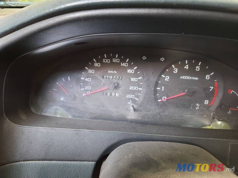 1995' Nissan Almera photo #2