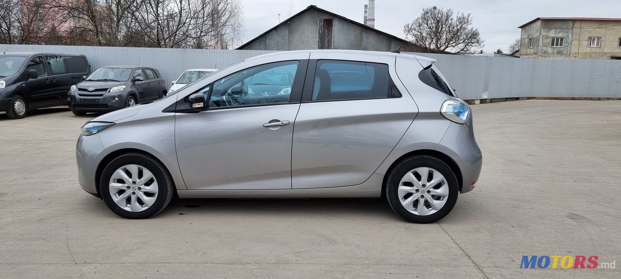 2015' Renault Zoe photo #2