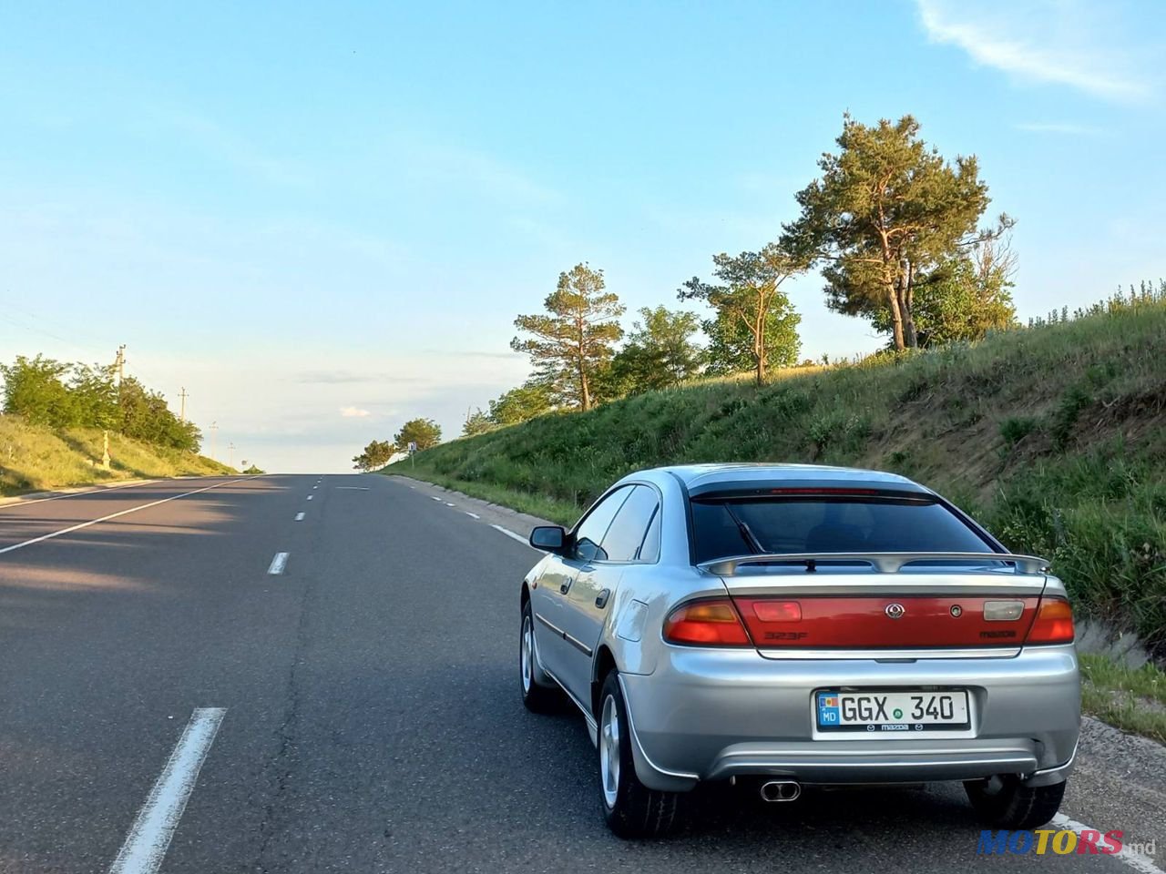 1998' Mazda 323 photo #4