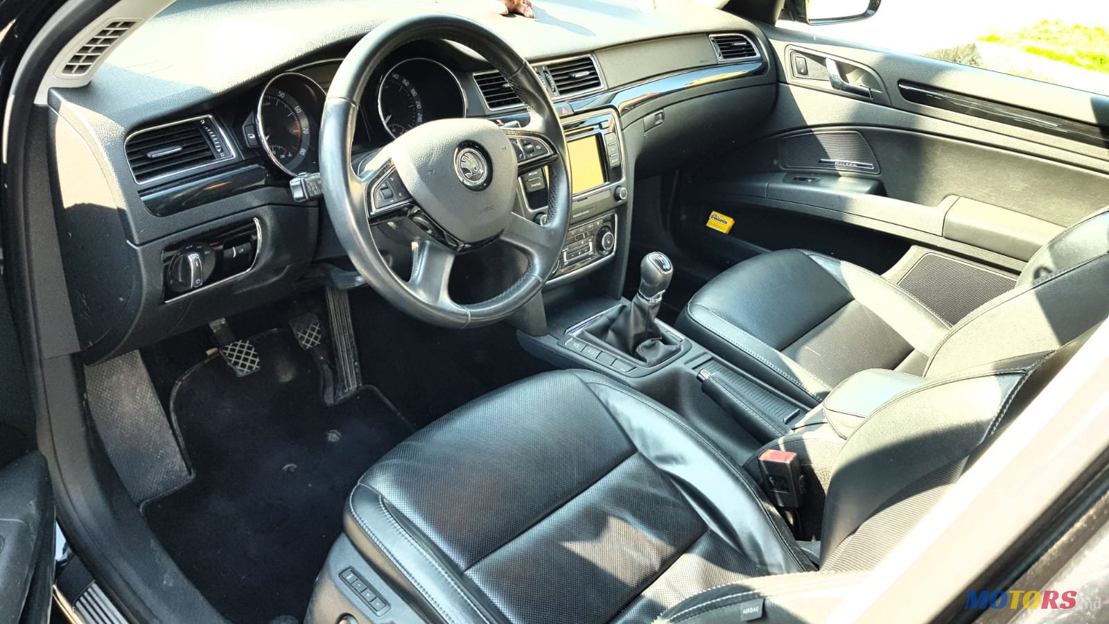 2013' Skoda Superb photo #4