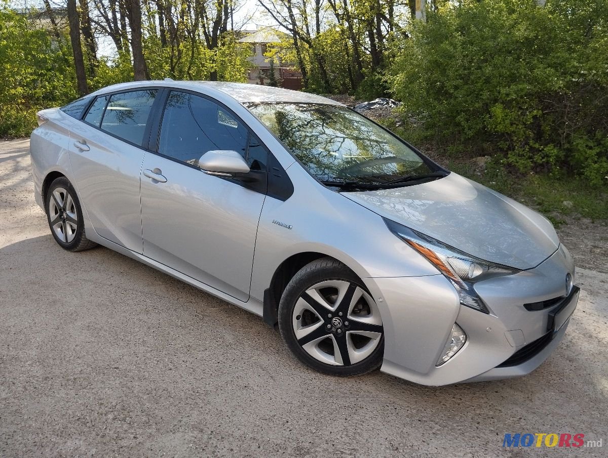 2017' Toyota Prius photo #5
