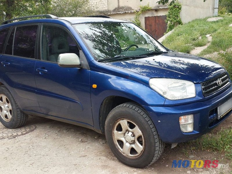 2001' Toyota RAV4 photo #4