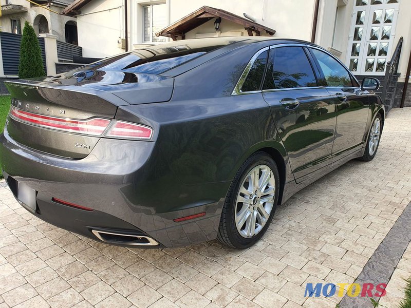 2016' Lincoln MKZ photo #3