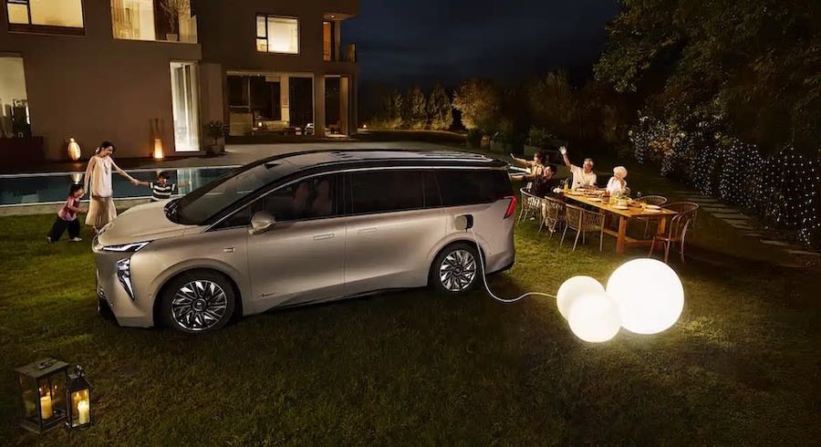 Buick’s New Elite Minivan Makes Pacifica and Sienna Look Outdated