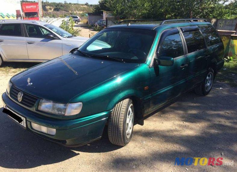 1996' Volkswagen Passat photo #1