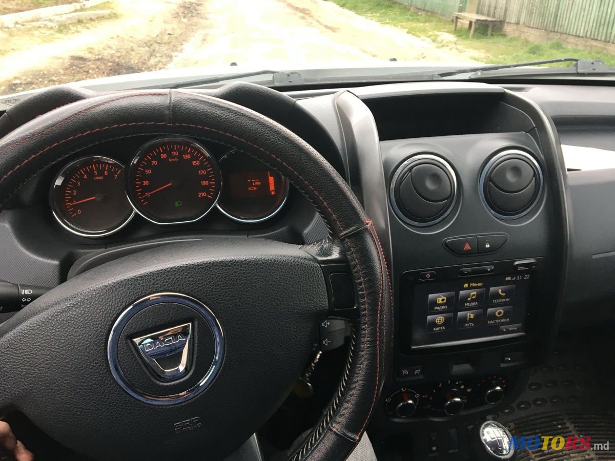 2015' Dacia Duster photo #6