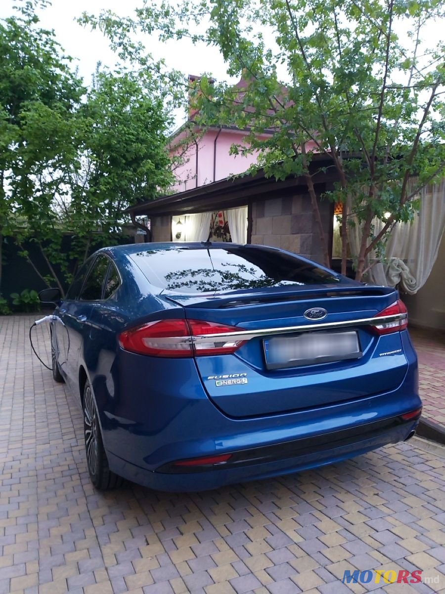 2016' Ford Fusion photo #2