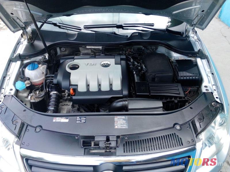 2007' Volkswagen Passat photo #3