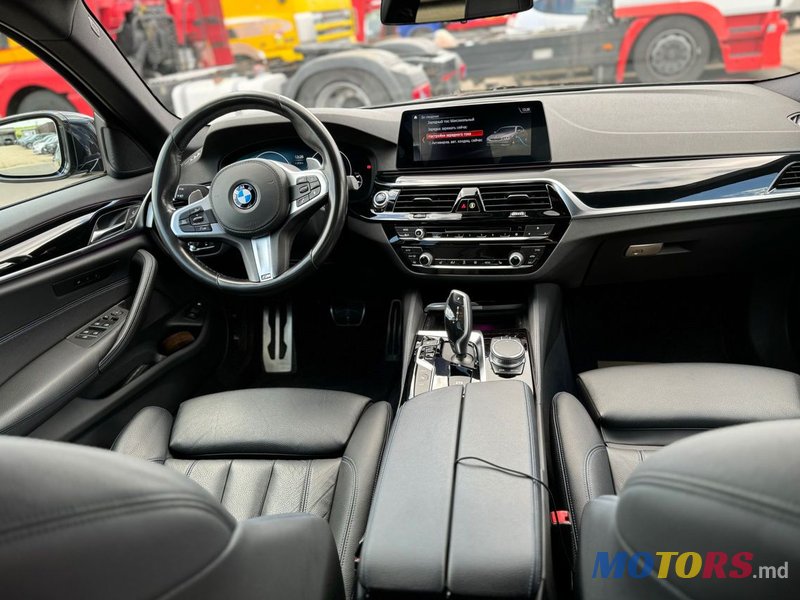 2019' BMW 5 Series photo #6