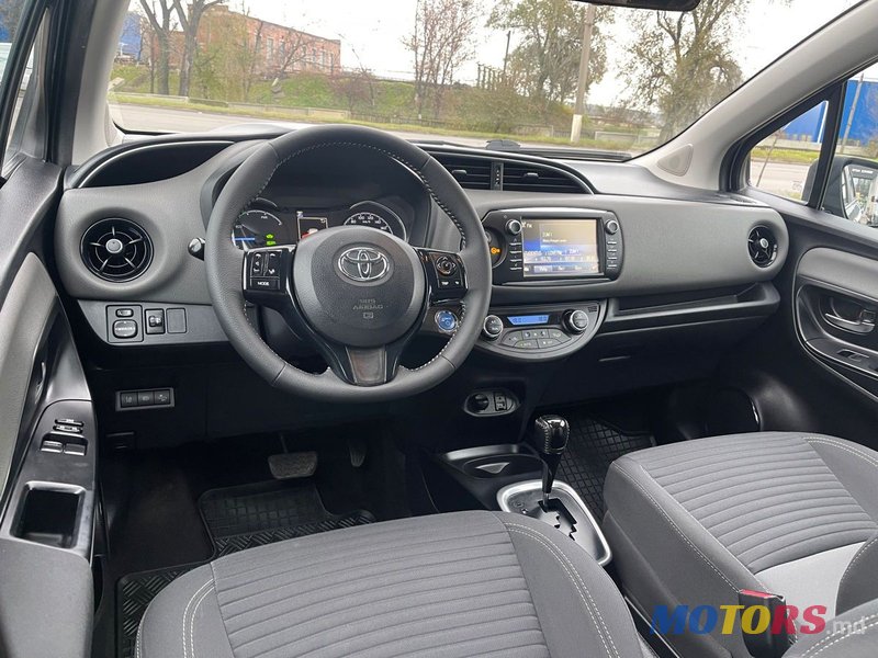 2018' Toyota Yaris photo #5