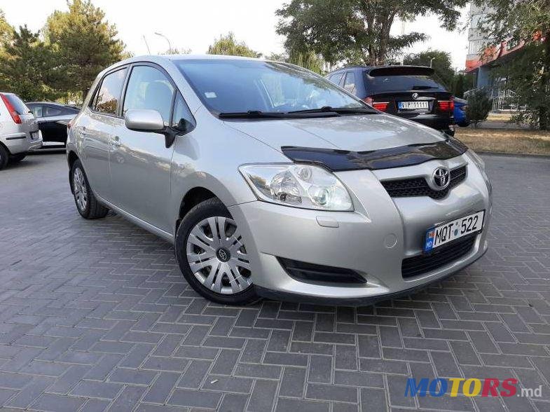 2008' Toyota Auris photo #1