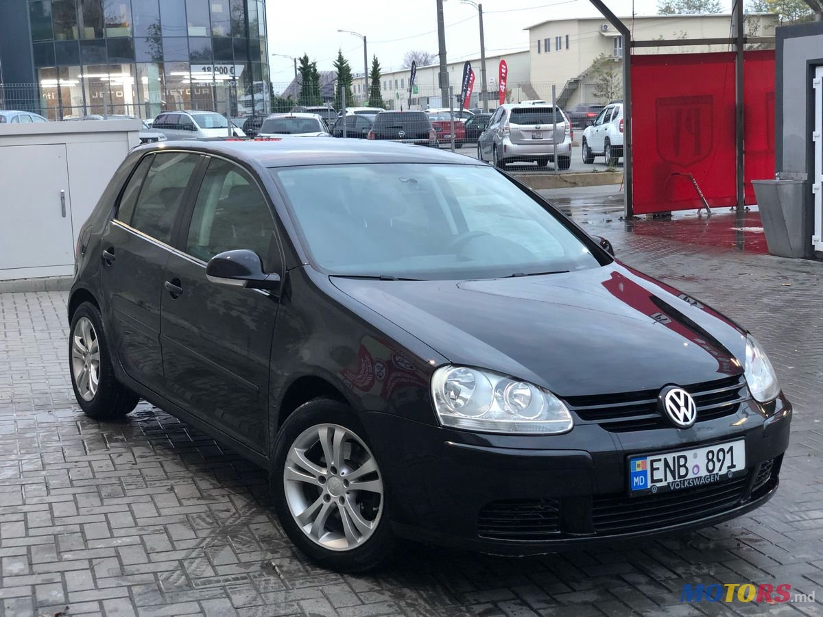 2007' Volkswagen Golf photo #1