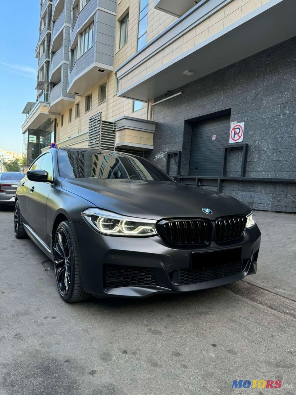2018' BMW 5 Series photo #3
