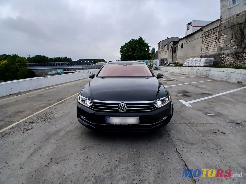 2018' Volkswagen Passat photo #3