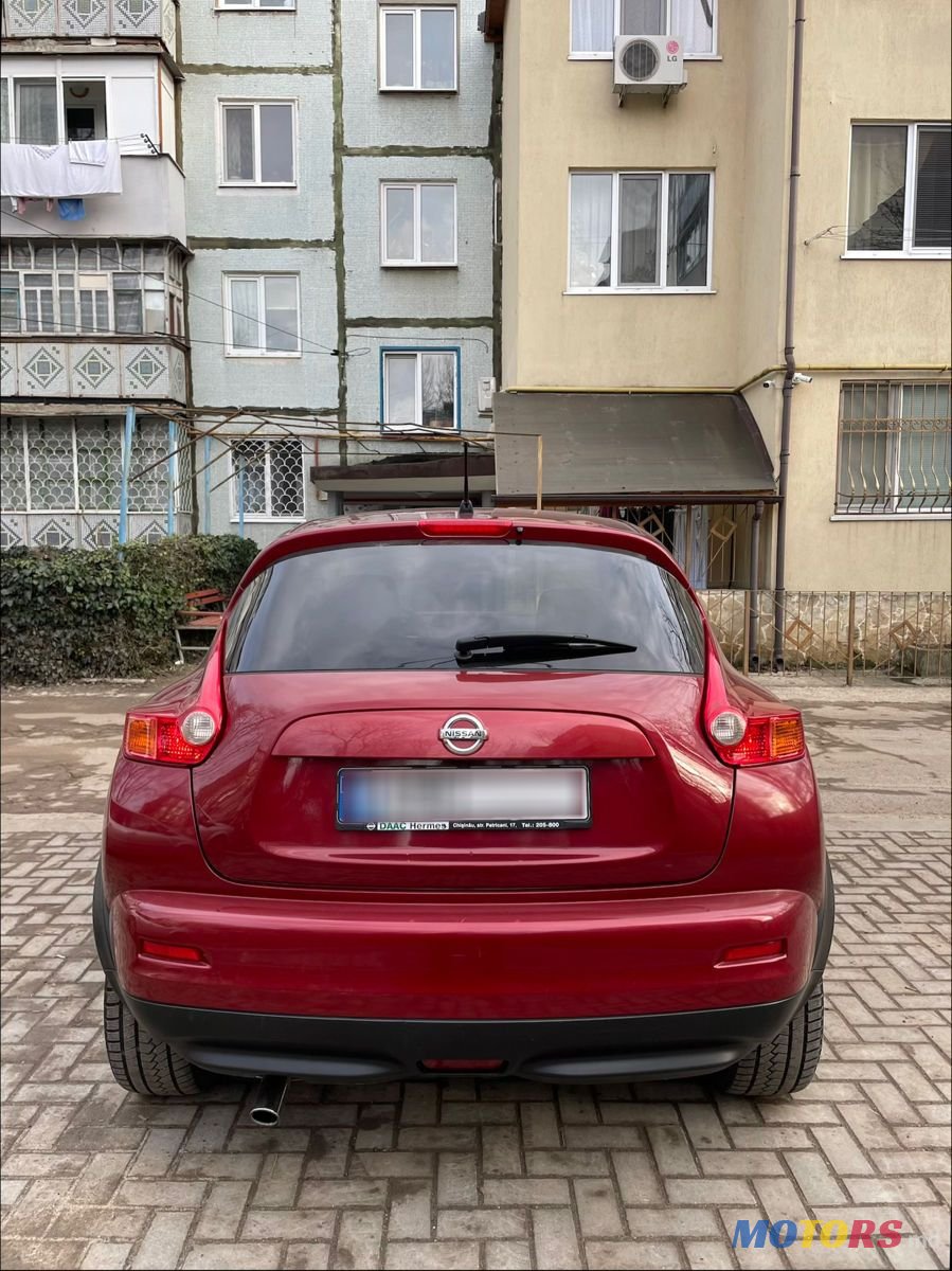 2011' Nissan Juke photo #2