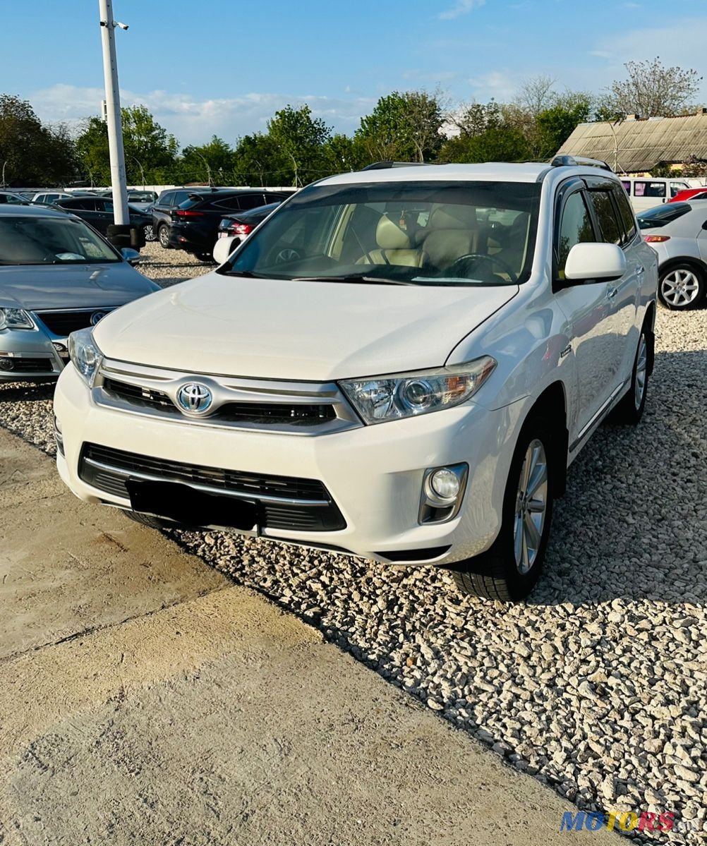 2012' Toyota Highlander photo #2