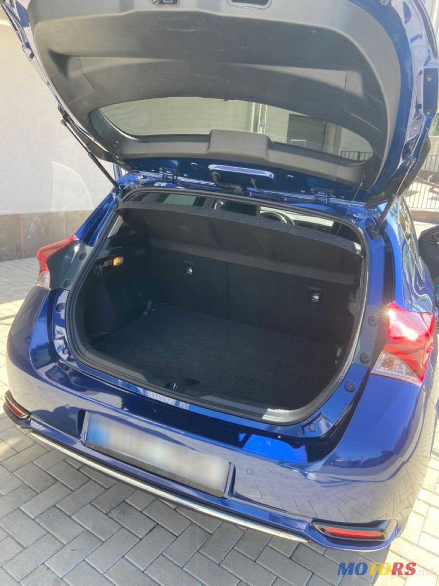 2018' Toyota Auris photo #3