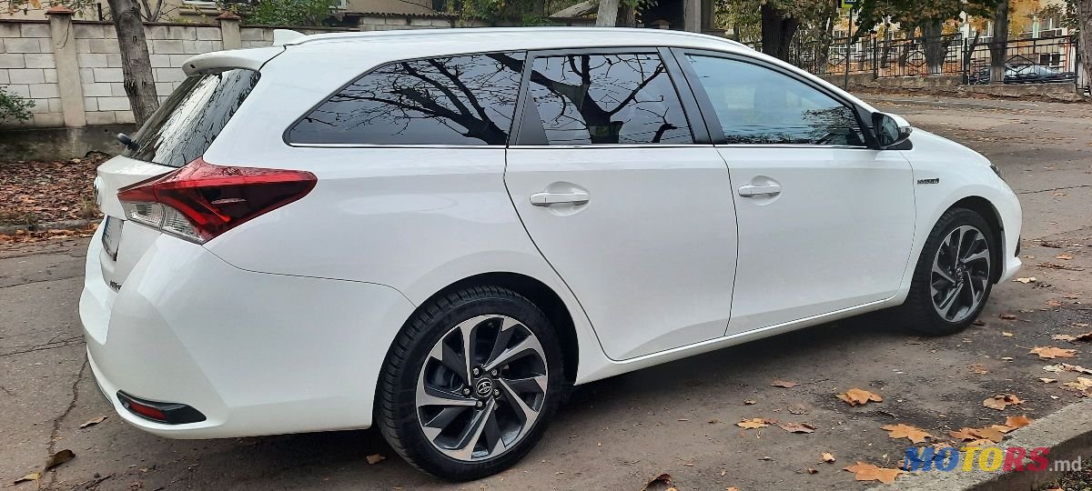 2016' Toyota Auris photo #4