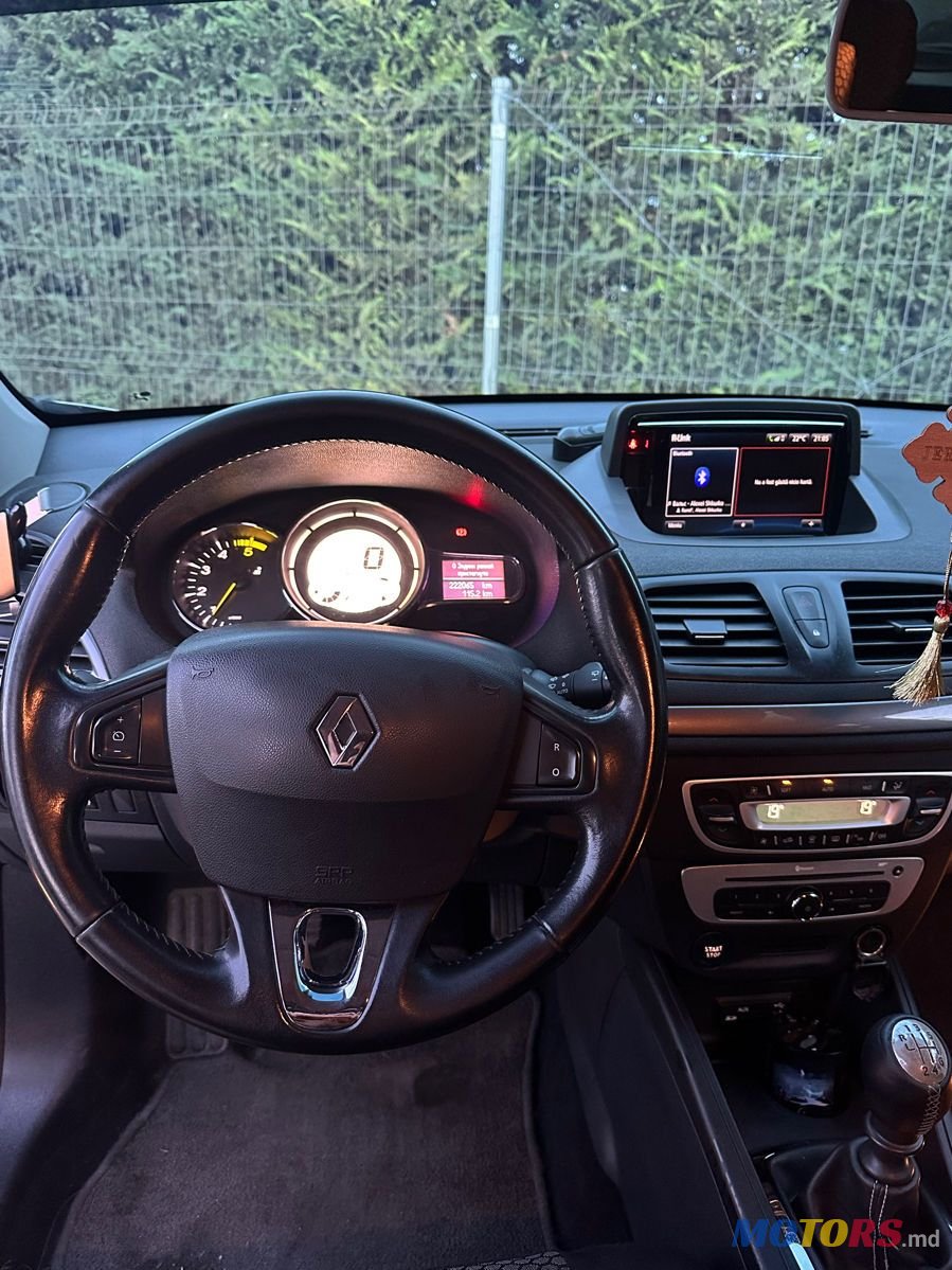 2015' Renault Megane photo #6
