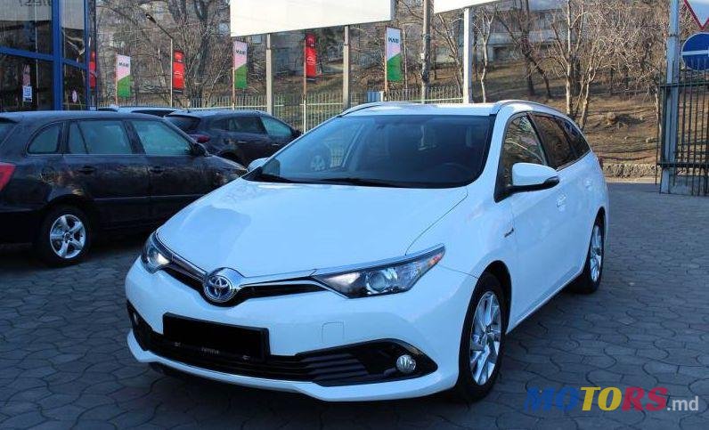 2015' Toyota Auris photo #1