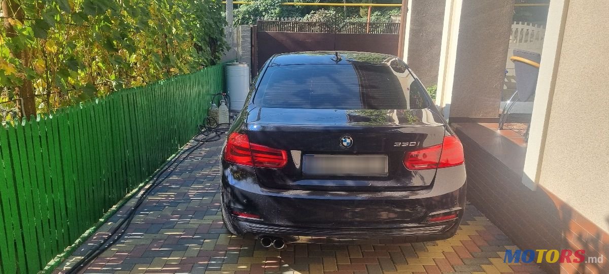 2016' BMW 3 Series photo #4