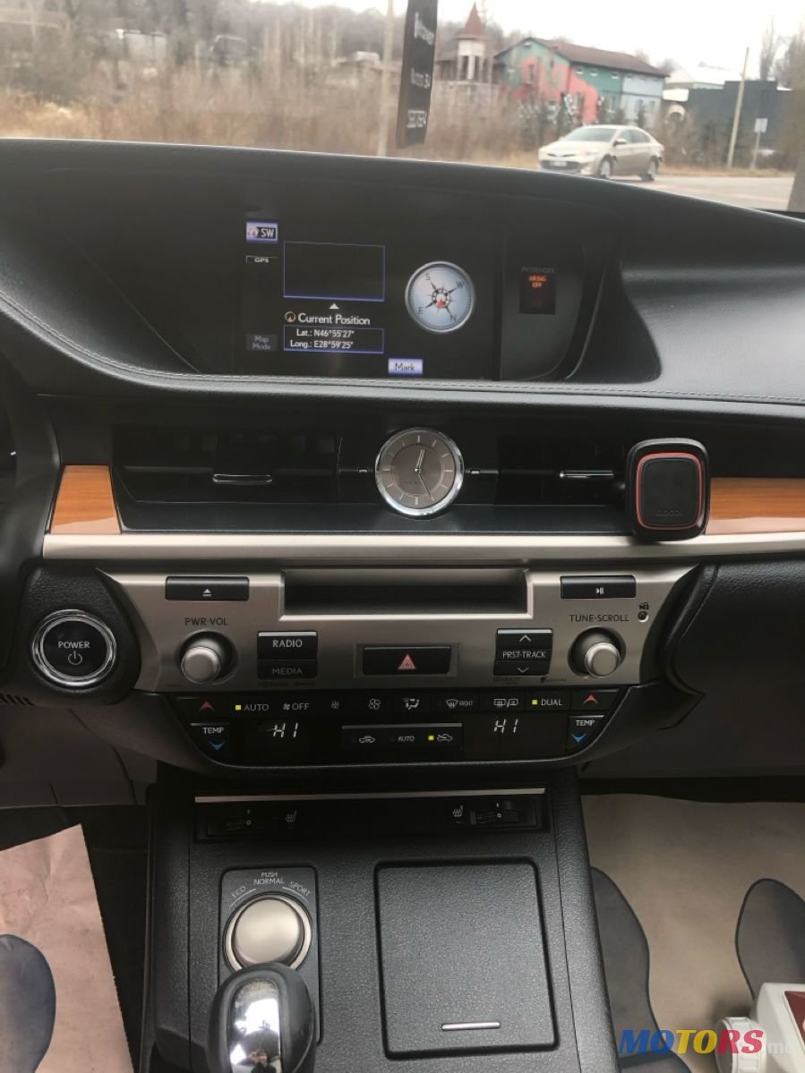 2013' Lexus Es Series photo #4