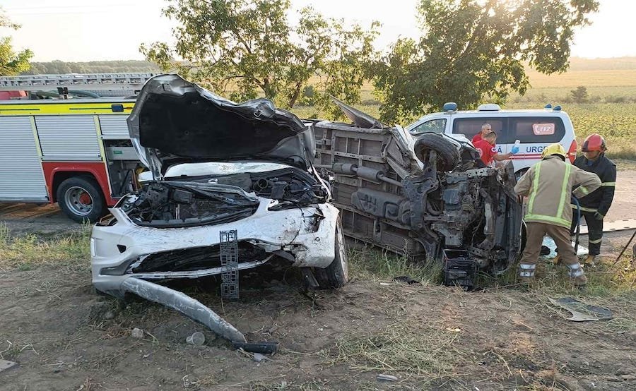 Accident grav la intrarea în Puhoi, raionul Ialoveni. Un şofer a dispărut rapid după ce s-a răsturnat