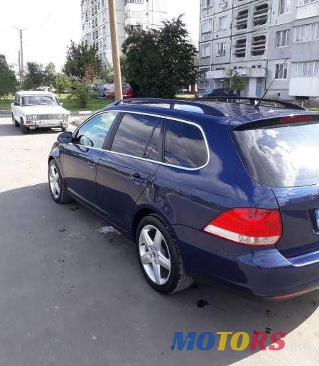 2008' Volkswagen Golf photo #2