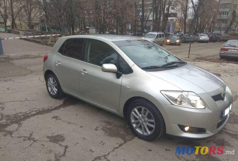 2009' Toyota Auris photo #1
