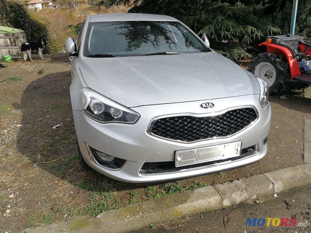 2013' Kia Cadenza photo #1