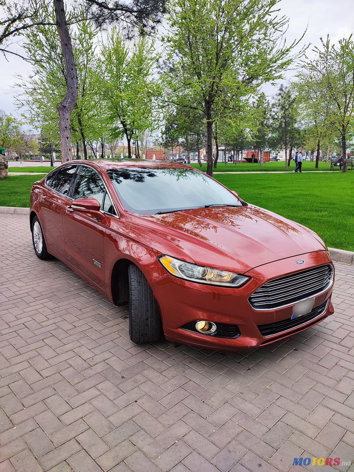 2013' Ford Fusion Titanium photo #2