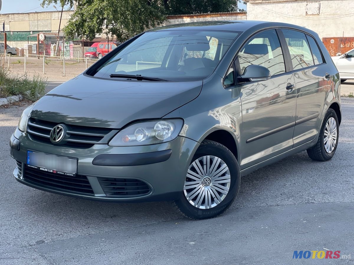 2005' Volkswagen Golf Plus photo #5