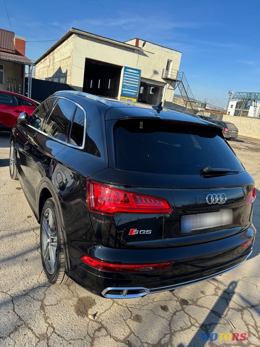 2017' Audi SQ5 photo #3
