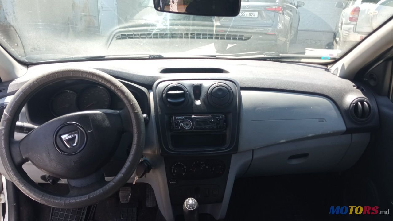 2014' Dacia Logan photo #6