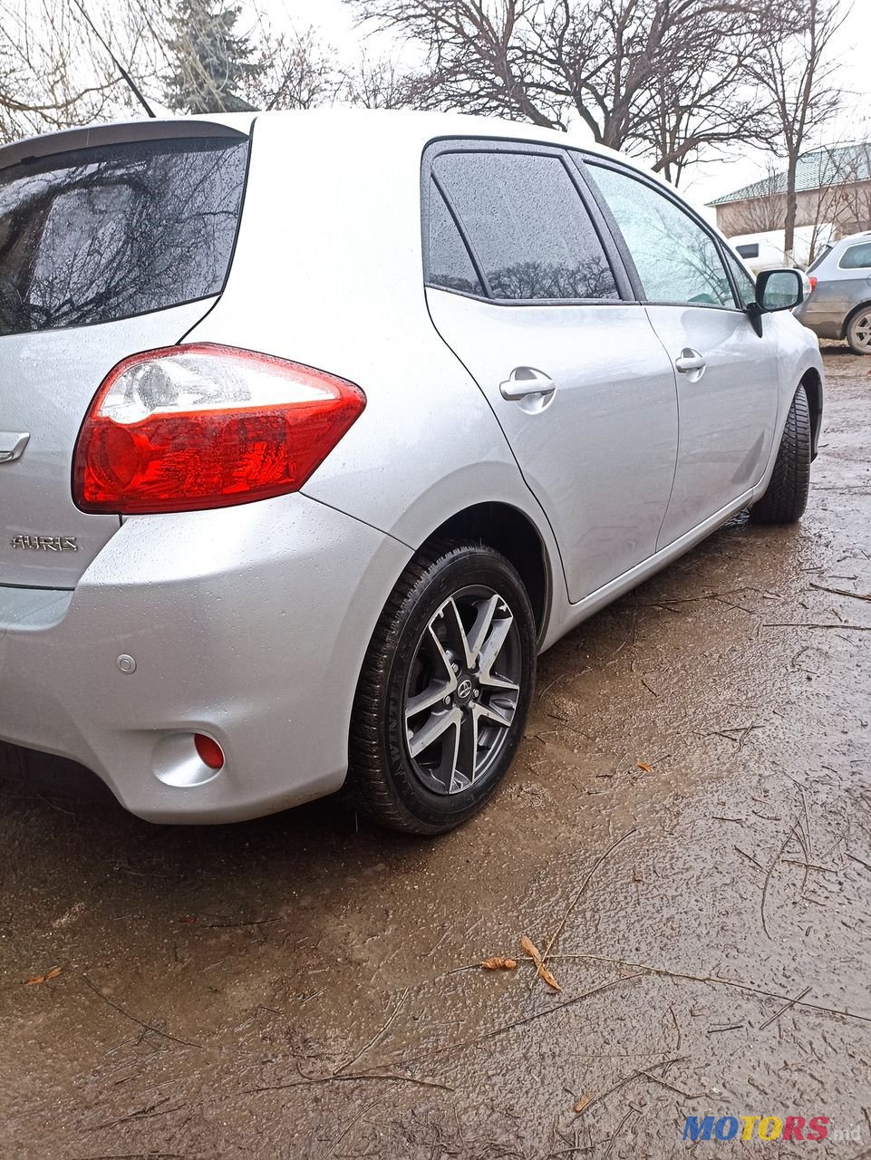 2011' Toyota Auris photo #5